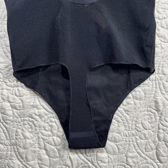 Skims Black Sheer Mesh Thong Bodysuit Adjustable Straps - Picture 4 of 8